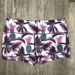 Crops and clean shorts